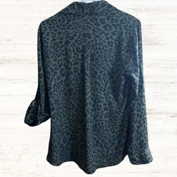 Express Portofino Slim Hunter Green and Black Leopard Print Button-Up - Picture 2 of 5
